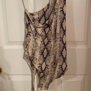 One shoulder bodysuit